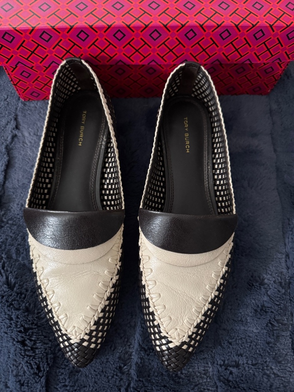Tory Burch Black & Cream Woven Pointed Loafers